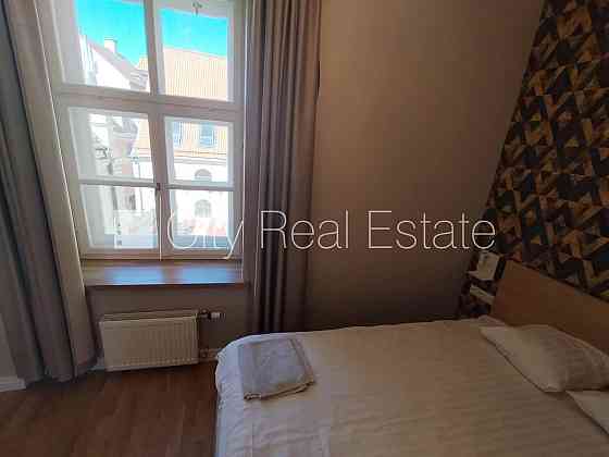 Фасадный дом, возможность аренды парковки, вход с улицы, лестничная клетка после Rīga