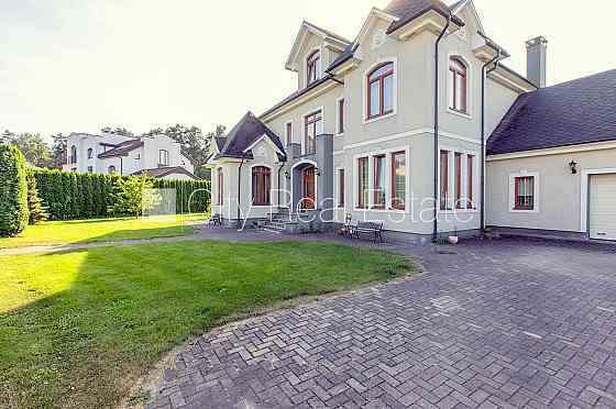 Земля в собственности, частный дом, новостройка, стены из керамзитных блоков, Rīga