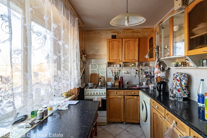 Fasādes māja, labiekārtota apzaļumota teritorija, vieta automašīnai, balkons, istabas Rīga - foto 16