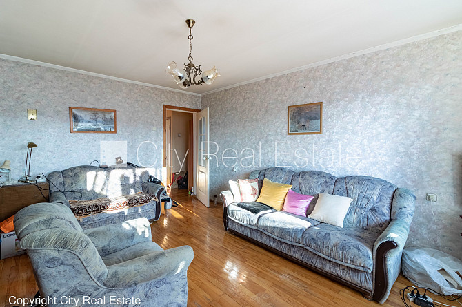 Fasādes māja, labiekārtota apzaļumota teritorija, vieta automašīnai, balkons, istabas Rīga - foto 3