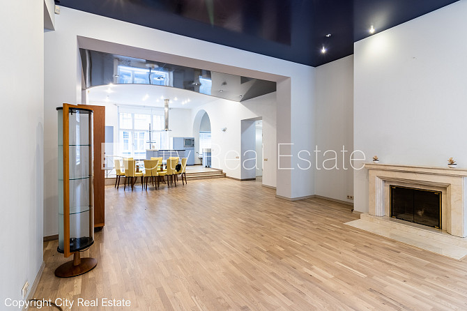 Фасадный дом, реновированный дом, заменены инженерные коммуникации, Рига - изображение 1