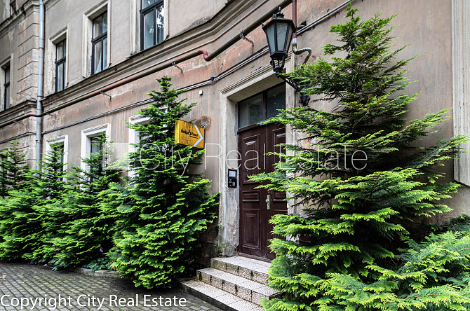 Здание во дворе, закрытый двор, въездные ворота оснащены автоматической Рига - изображение 13