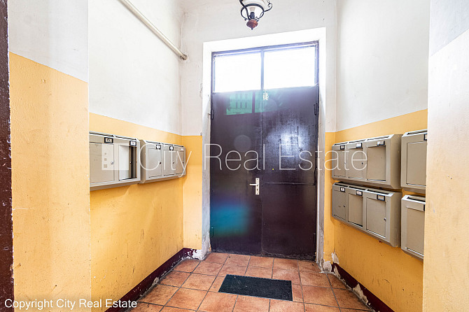 Здание во дворе, закрытый двор, въездные ворота оснащены автоматической Рига - изображение 10