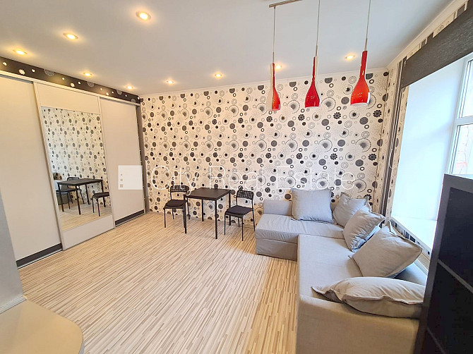 Pagalma ēka, renovēta māja, slēgts pagalms, ieeja no pagalma, ir lifts, kāpņu telpa pēc Rīga - foto 15