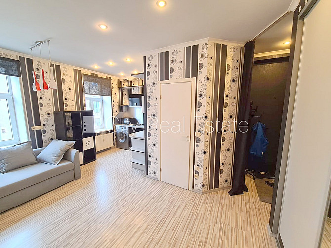 Pagalma ēka, renovēta māja, slēgts pagalms, ieeja no pagalma, ir lifts, kāpņu telpa pēc Rīga - foto 13