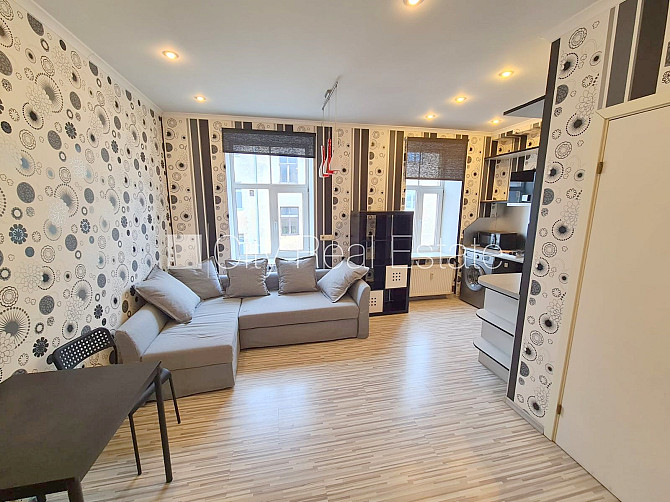 Pagalma ēka, renovēta māja, slēgts pagalms, ieeja no pagalma, ir lifts, kāpņu telpa pēc Rīga - foto 4