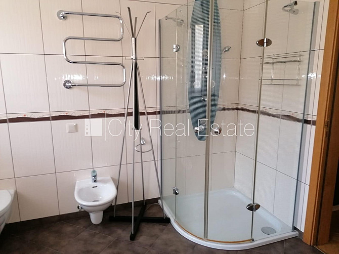 Jaunceltne, labiekārtota apzaļumota teritorija, slēgta teritorija, teritorijas iebrauktuves Jūrmala - foto 7