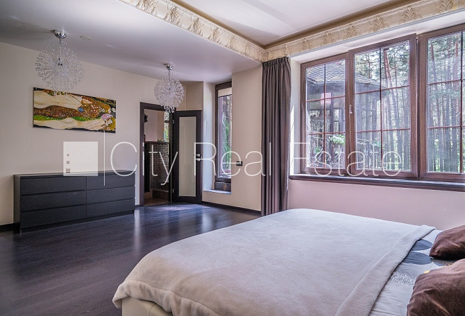 Частный дом, благоустроенный озеленённый двор, въездные ворота оснащены Юрмала - изображение 19