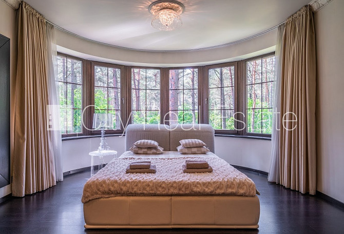 Частный дом, благоустроенный озеленённый двор, въездные ворота оснащены Юрмала - изображение 18