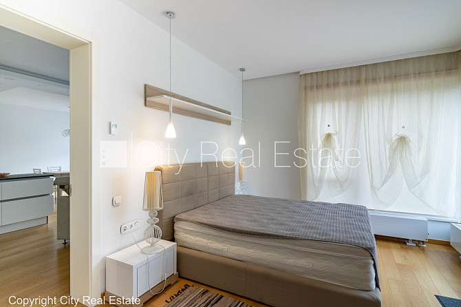 Земля в собственности, новостройка, благоустроенный озеленённый двор, закрытый Юрмала - изображение 16