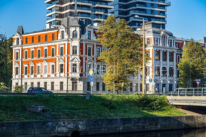 Реновированный дом, благоустроенная озеленённая территория, подъездная дорога Рига - изображение 7