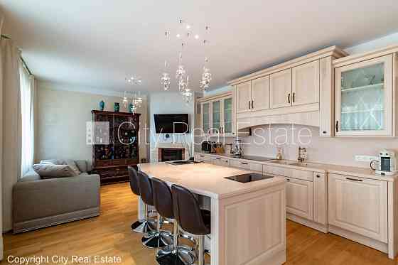 Новостройка, благоустроенная озеленённая территория, закрытая территория, Jūrmala