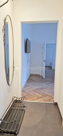 Fasādes māja, renovēta māja, ieeja no ielas, viena istaba izolēta, studio tipa, virtuve Rīga - foto 14