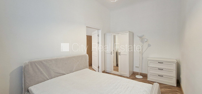 Fasādes māja, renovēta māja, ieeja no ielas, viena istaba izolēta, studio tipa, virtuve Rīga - foto 6