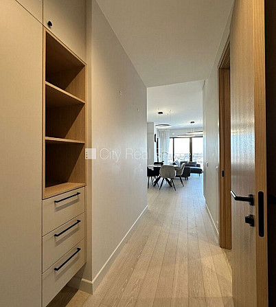 Jaunceltne, labiekārtots apzaļumots pagalms, pazemes autostāvvieta, ir lifts, terase 23.9 m2, Rīga - foto 11