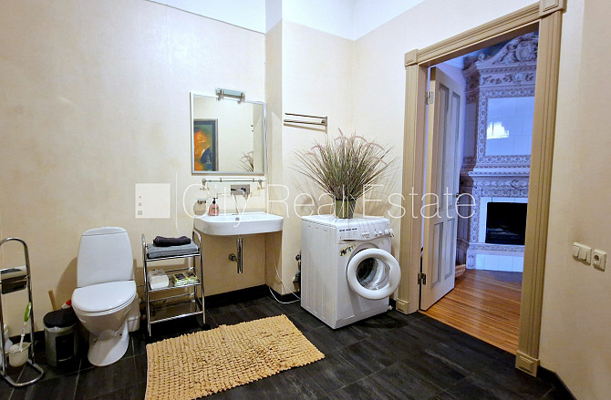 Фасадный дом, реновированный дом, благоустроенная озеленённая территория, Рига - изображение 11