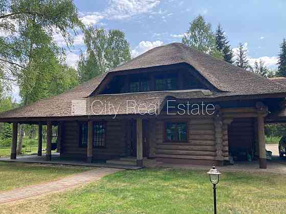 Благоустроенная озеленённая территория, количество спален 4 шт., тепловой насос, Талси и район