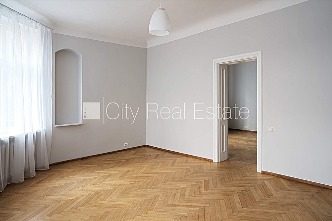 Фасадный дом, окна выходят в обе стороны дома, количество спален 3 шт., Рига - изображение 4