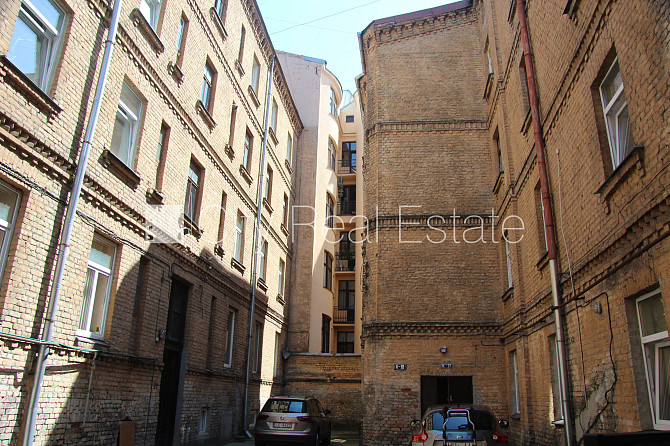 Pagalma māja, fasādes māja, dzīvokļu skaits ēkā  30 gab., metāla jumta segums, ķieģeļu Rīga - foto 8