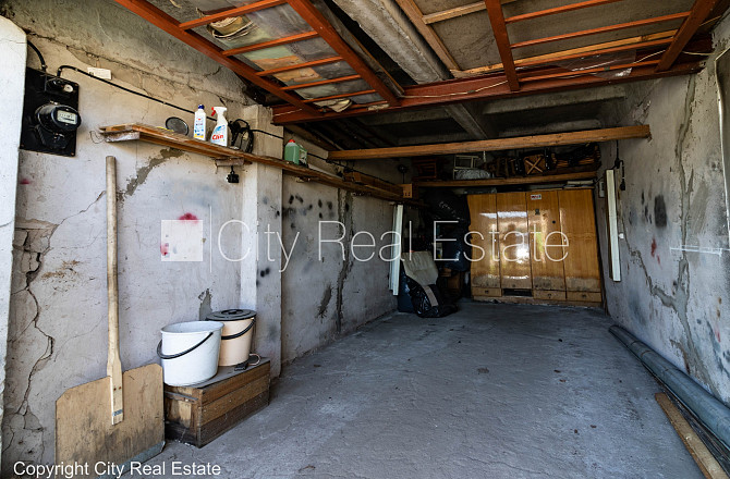 Земля в собственности, территория обнесена забором, закрытая территория, гараж Рига - изображение 4