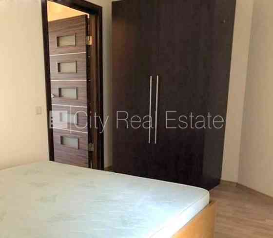 Эта квартира сдается в аренду посуточно (краткосрочная аренда), стоимость аренды Рижский район