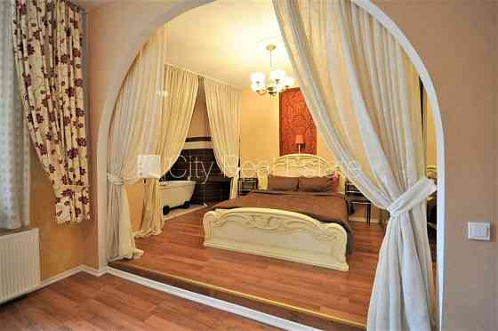 Эта квартира сдается в аренду посуточно (краткосрочная аренда), стоимость аренды Рига