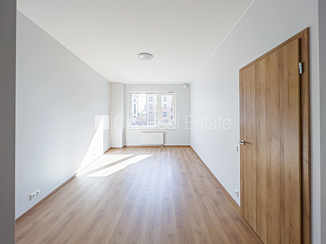 Jaunceltne, labiekārtots apzaļumots pagalms, slēgts pagalms, pazemes autostāvvieta, balkons, Rīga - foto 4