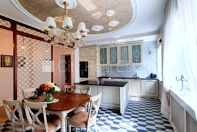 Zeme īpašumā, fasādes māja, renovēta māja, nomainītas inženierkomunikācijas, mainīts Rīga - foto 12