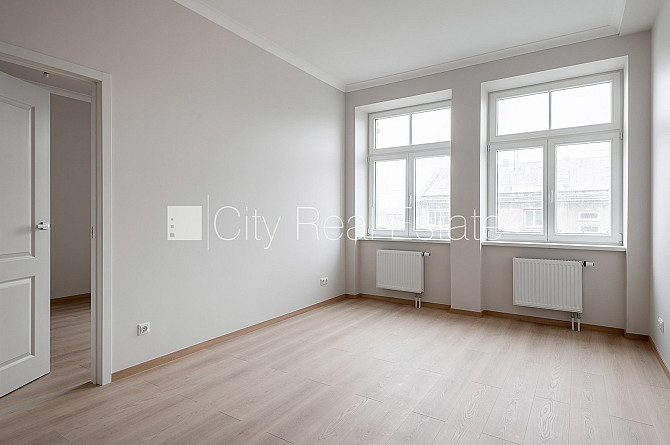 Zeme īpašumā, fasādes māja, renovēta māja, slēgts pagalms, iespēja nomāt autostāvvietu, Rīga - foto 2