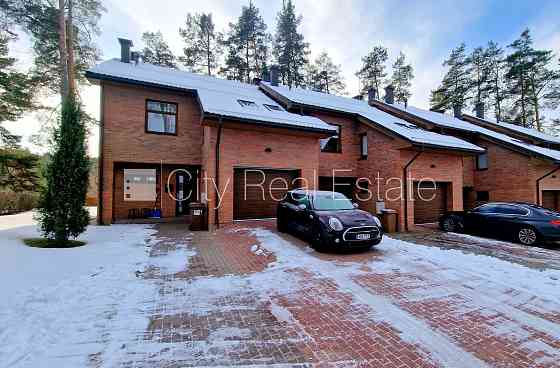 Проект - Апоги, рядный дом, новостройка, благоустроенная озеленённая территория, Рига