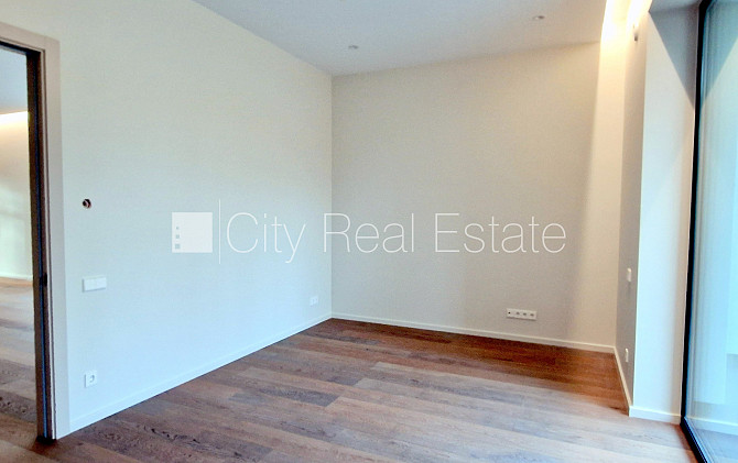 Земля в собственности, таунхаус, новостройка, количество квартир в здании 4 шт., Юрмала - изображение 10