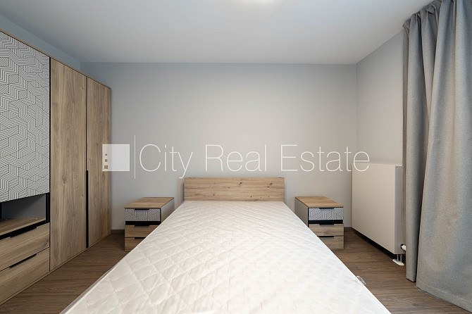 Новостройка, энергоэффективный дом, территория обнесена забором, места для Рига - изображение 12