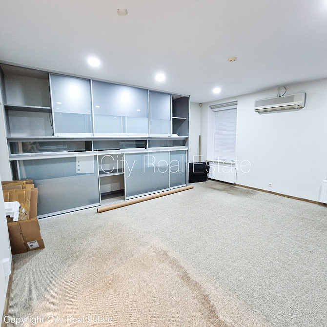 Фасадный дом, плата за обслуживание одного квадратного метра в  месяц 0,38 EUR, вход с Рига - изображение 7