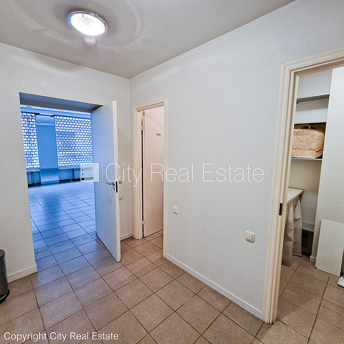 Фасадный дом, плата за обслуживание одного квадратного метра в  месяц 0,38 EUR, вход с Рига - изображение 9