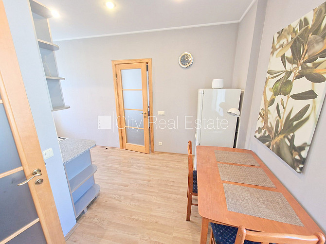 Фасадный дом, реновированный дом, закрытая территория, возможность аренды Рига - изображение 8