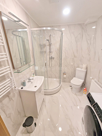 Здание во дворе, реновированный дом, закрытый двор, возможность аренды парковки, Рига - изображение 17