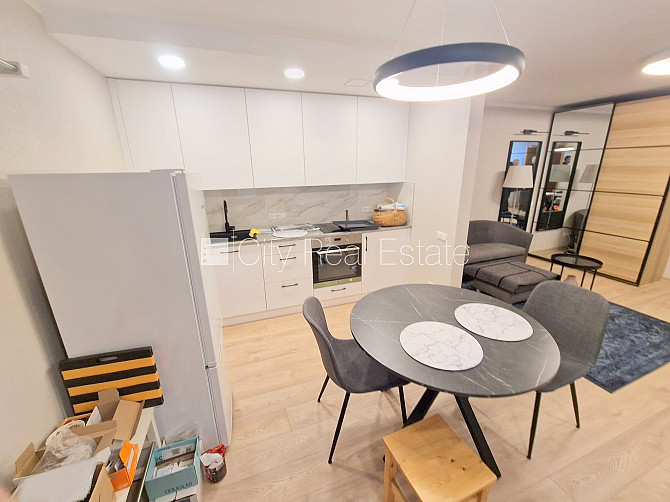 Здание во дворе, реновированный дом, закрытый двор, возможность аренды парковки, Рига - изображение 5