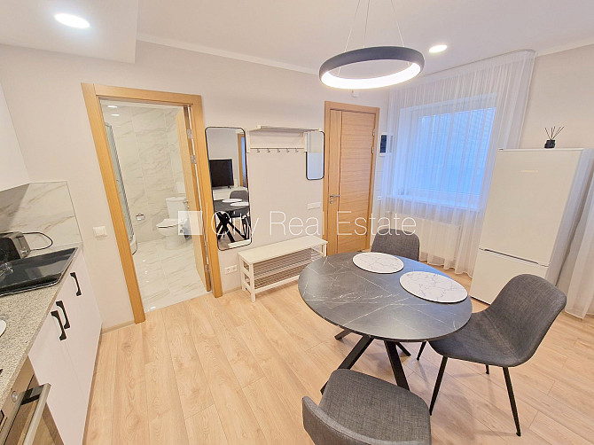 Фасадный дом, реновированный дом, закрытый двор, возможность аренды парковки, Рига - изображение 19