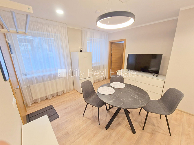 Фасадный дом, реновированный дом, закрытый двор, возможность аренды парковки, Рига - изображение 9