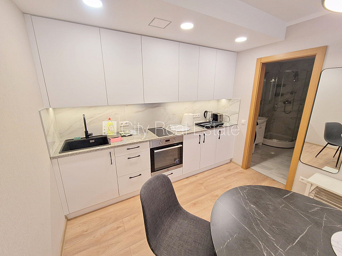 Фасадный дом, реновированный дом, закрытый двор, возможность аренды парковки, Рига - изображение 13