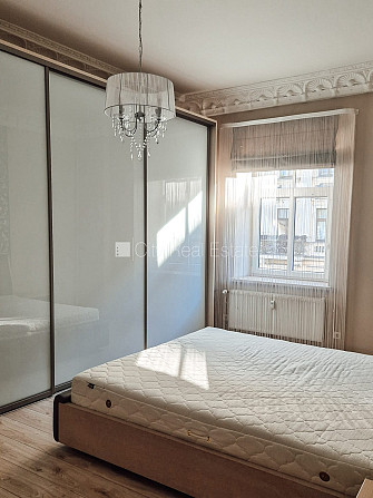 Фасадный дом, реновированный дом, благоустроенная озеленённая территория, Рига - изображение 11