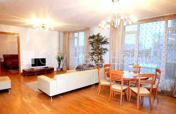 Проект - Centra Nams (Центра Намс), новостройка, благоустроенный озеленённый двор, Rīga