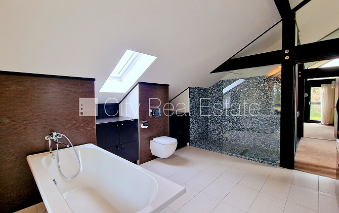 Privātmāja, jaunceltne, labiekārtota apzaļumota teritorija, slēgta teritorija, teritorijas Jūrmala - foto 18