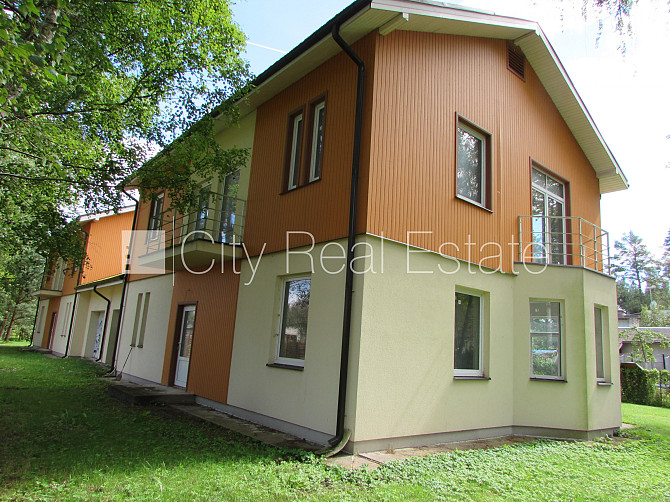 Dvīņu māja, iežogota teritorija, garāža vienai automašīnai, trīs balkoni, guļamistabu Jūrmala - foto 14