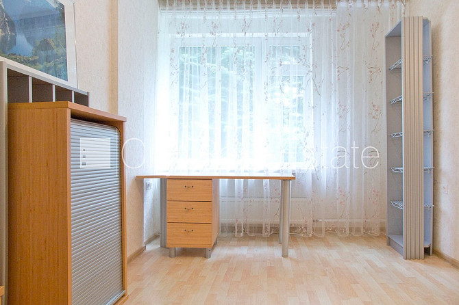 Фасадный дом, реновированный дом, благоустроенная озеленённая территория, вход с Рига - изображение 11