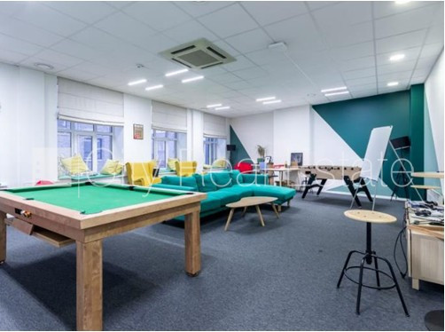 Fasādes māja, restaurēta māja, apsargāta teritorija, ieeja no ielas, ir lifts, kāpņu telpa Rīga - foto 3