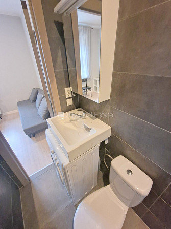 Фасадный дом, реновированный дом, закрытый двор, вход с улицы, лестничная клетка Рига - изображение 18