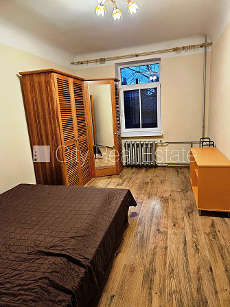 Pagalma ēka, labiekārtota apzaļumota teritorija, bruģēts piebraucamais ceļš, bezmaksas Rīga - foto 1