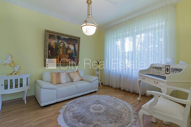 Частный дом, благоустроенный озеленённый двор, гараж на одну машину, две терассы, Юрмала - изображение 13