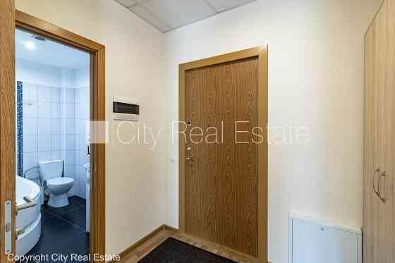 Новостройка, подземная стоянка, лифт, лестничная клетка после капитального Рига